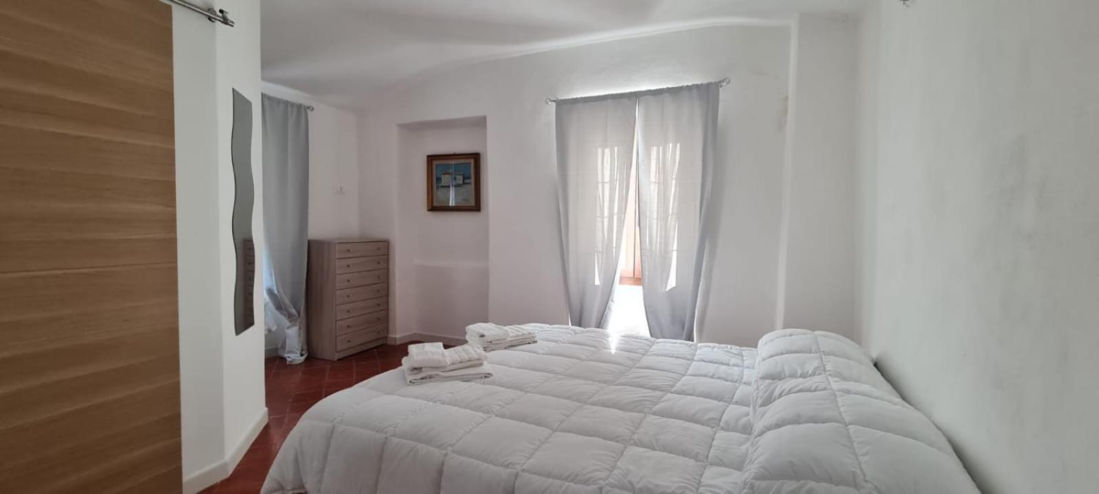 Rifugio Dei Saraceni Hotel Vallecrosia Buitenkant foto